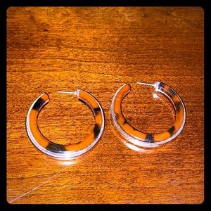 Brown and gold tortoise hoop earrings